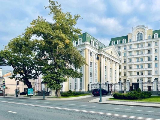 Сдам коммерческое помещение 1 850 м2, Остоженка ул, 25, Москва г
