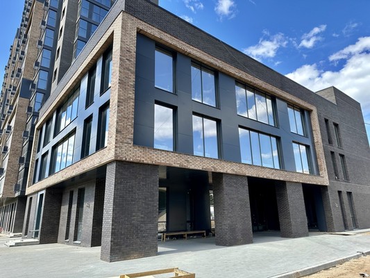 Продам коммерческое помещение 1 731,36 м2, Родины ул, 10к1, Казань г