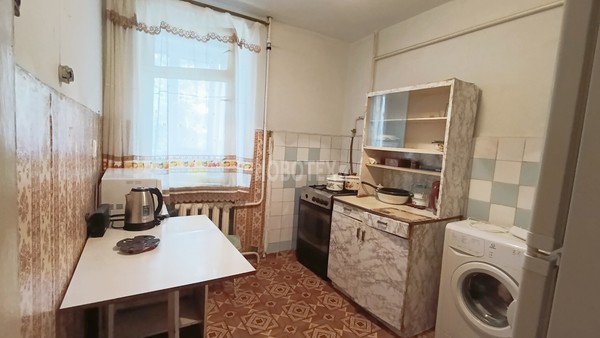 Сдам двухкомнатную (2-комн.) квартиру, Привокзальный пер, 6кпод, Апшеронск г