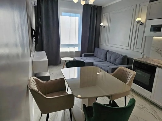 Сдам трехкомнатную (3-комн.) квартиру, Новоостаповская ул, 16к1, Москва г