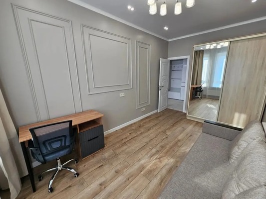Сдам трехкомнатную (3-комн.) квартиру, Новоостаповская ул, 16к1, Москва г