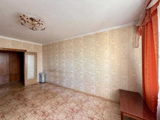Продам трехкомнатную (3-комн.) квартиру, 1 Конной Армии ул, 74, Симферополь г
