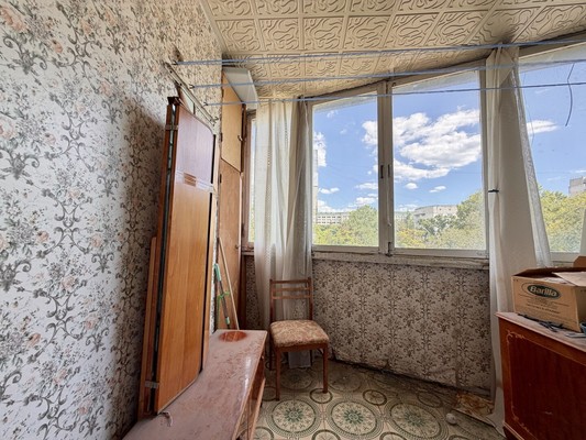 Продам трехкомнатную (3-комн.) квартиру, 1 Конной Армии ул, 74, Симферополь г