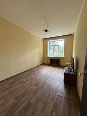 Продам двухкомнатную (2-комн.) квартиру, Бабушкина ул, 3, Рязань г
