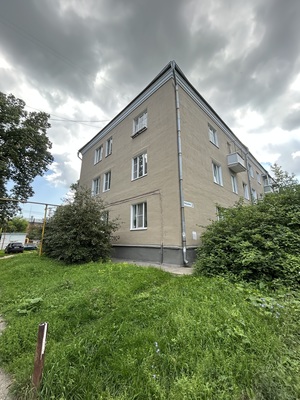 Продам двухкомнатную (2-комн.) квартиру, Бабушкина ул, 3, Рязань г