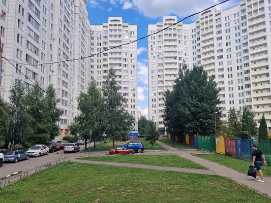 Продам трехкомнатную (3-комн.) квартиру, ГСК-2 Юбилейный тер, 3к2, Подольской машинно-испытательной станции п