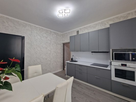 Продам трехкомнатную (3-комн.) квартиру, ГСК-2 Юбилейный тер, 3к2, Подольской машинно-испытательной станции п
