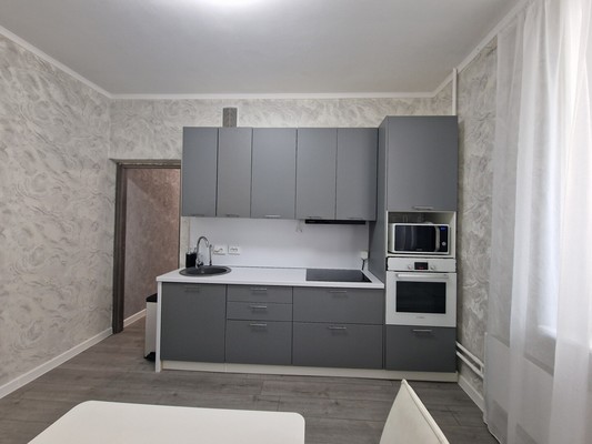 Продам трехкомнатную (3-комн.) квартиру, ГСК-2 Юбилейный тер, 3к2, Подольской машинно-испытательной станции п