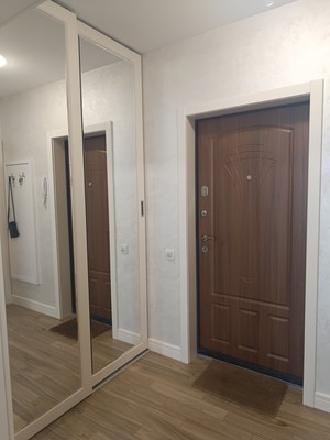 Продам однокомнатную (1-комн.) квартиру, Железнодорожная ул, 1д, Симферополь г