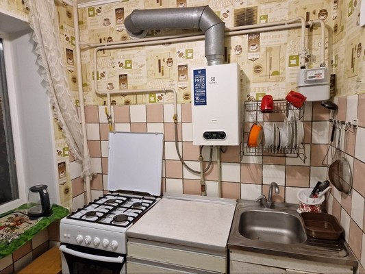 Продам двухкомнатную (2-комн.) квартиру, Павленко ул, 11, Симферополь г