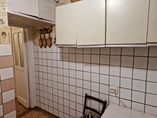 Продам двухкомнатную (2-комн.) квартиру, Павленко ул, 11, Симферополь г