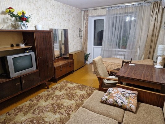 Продам двухкомнатную (2-комн.) квартиру, Павленко ул, 11, Симферополь г