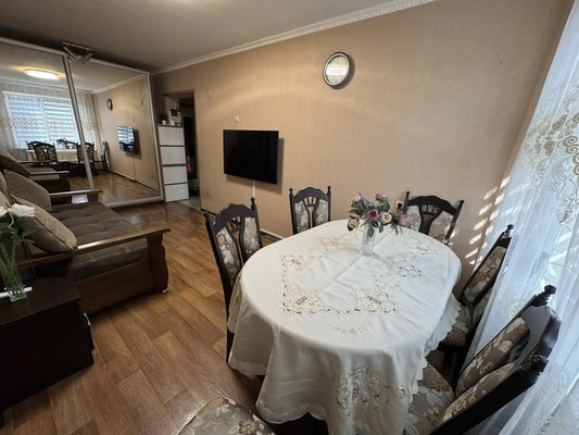 Продам трехкомнатную (3-комн.) квартиру, Ленинградская ул, 9, Туапсе г