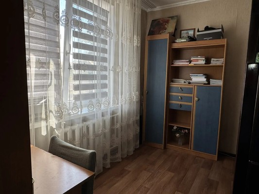Продам трехкомнатную (3-комн.) квартиру, Ленинградская ул, 9, Туапсе г