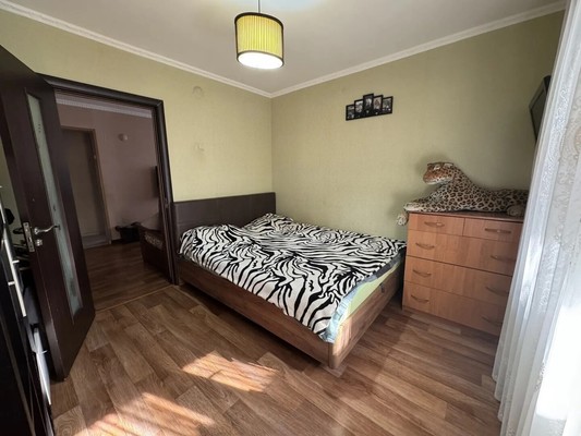 Продам трехкомнатную (3-комн.) квартиру, Ленинградская ул, 9, Туапсе г