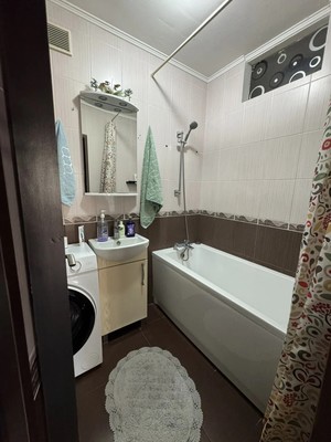 Продам трехкомнатную (3-комн.) квартиру, Ленинградская ул, 9, Туапсе г