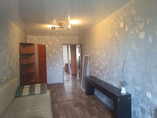Продам трехкомнатную (3-комн.) квартиру, Киевская ул, 163, Симферополь г