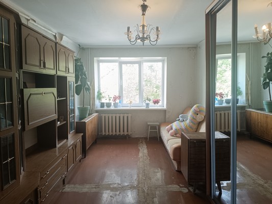 Продам трехкомнатную (3-комн.) квартиру, Киевская ул, 163, Симферополь г