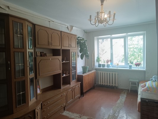 Продам трехкомнатную (3-комн.) квартиру, Киевская ул, 163, Симферополь г