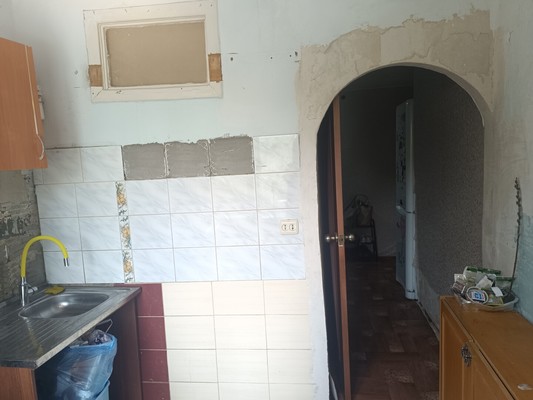Продам трехкомнатную (3-комн.) квартиру, Киевская ул, 163, Симферополь г