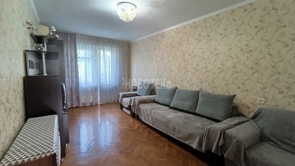 Сдам двухкомнатную (2-комн.) квартиру, Ленина ул, 33, Апшеронск г
