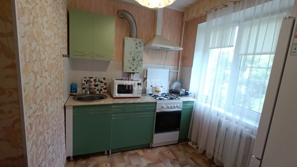 Сдам двухкомнатную (2-комн.) квартиру, Ленина ул, 33, Апшеронск г