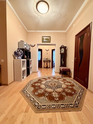 Продам трехкомнатную (3-комн.) квартиру, Зинина ул, 3, Казань г