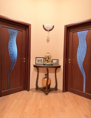 Продам трехкомнатную (3-комн.) квартиру, Зинина ул, 3, Казань г