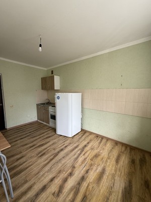 Продам однокомнатную (1-комн.) квартиру, Московская ул, 140кВ, Краснодар г