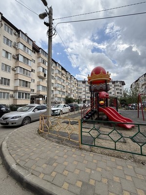 Продам однокомнатную (1-комн.) квартиру, Московская ул, 140кВ, Краснодар г
