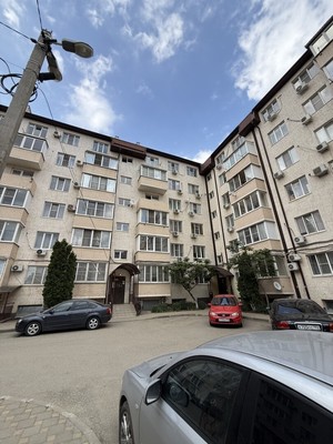 Продам однокомнатную (1-комн.) квартиру, Московская ул, 140кВ, Краснодар г