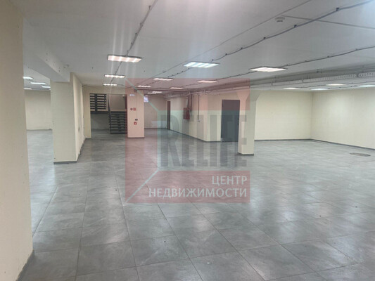 Сдам коммерческое помещение 403 м2, Победы ул, 48, Неман г