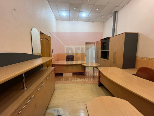 Сдам коммерческое помещение 374,8 м2, 9 Апреля ул, 7, Калининград г