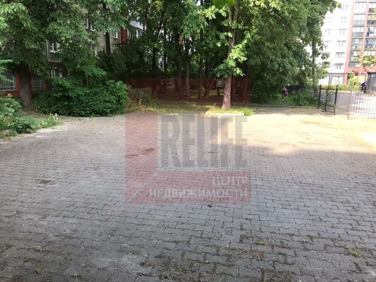 Продам коммерческое помещение 94 м2, Уральская ул, 2-16, Калининград г