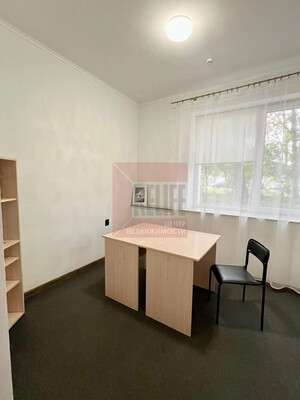Продам коммерческое помещение 94 м2, Уральская ул, 2-16, Калининград г