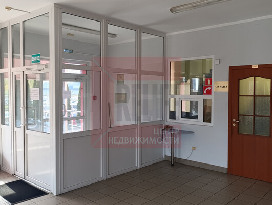 Продам коммерческое помещение 2 561,9 м2, Дамбовая 3-я ул, Калининград г