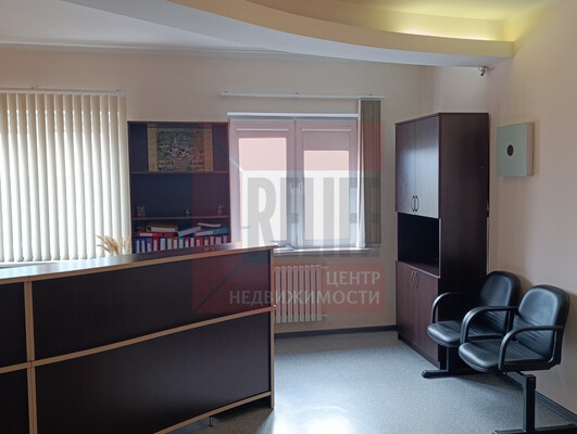 Продам коммерческое помещение 2 561,9 м2, Дамбовая 3-я ул, Калининград г