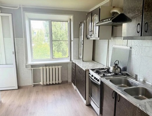 Продам трехкомнатную (3-комн.) квартиру, Морская ул, 118, Волгодонск г