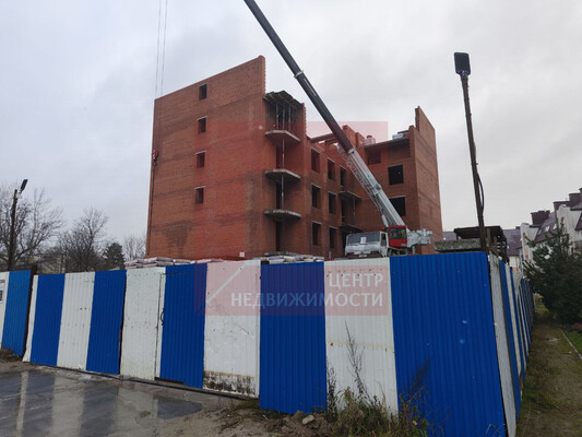 Продам двухкомнатную (2-комн.) квартиру (долевое), Краковский б-р, Гурьевск г