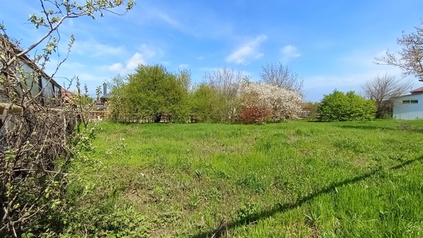 Продам участок 5 соток, ИЖС, Набережная ул, 73, Заветный п, 0 км от города