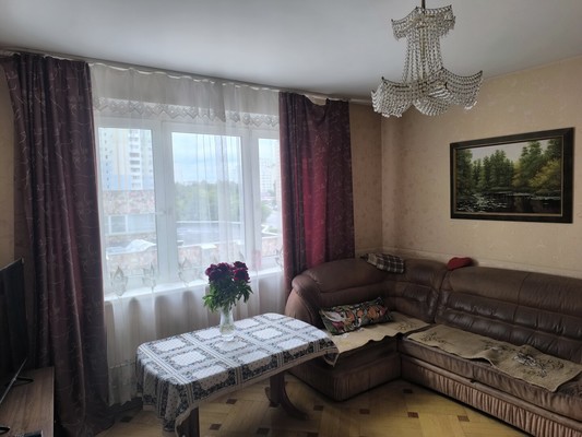 Продам многокомнатную квартиру, Космонавтов пр-кт, 1к1, Королев г