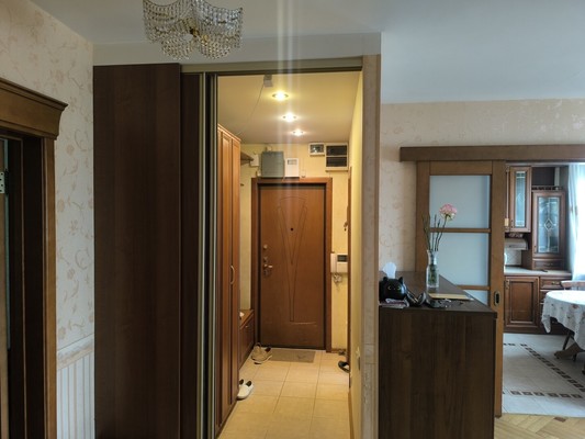 Продам многокомнатную квартиру, Космонавтов пр-кт, 1к1, Королев г