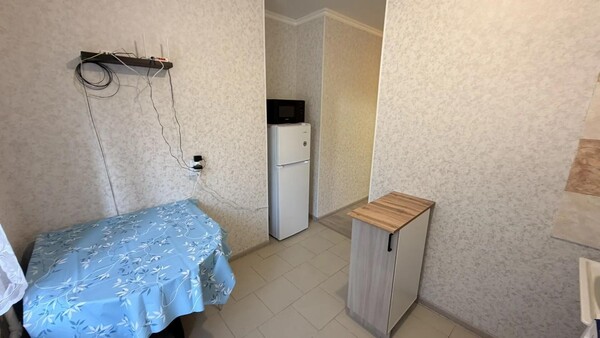 Сдам двухкомнатную (2-комн.) квартиру, 1 мкр, 57, Кропоткин г