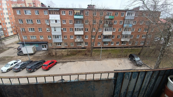 Продам трехкомнатную (3-комн.) квартиру, Горького ул, 17, Малино рп