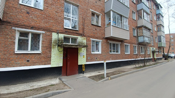 Продам трехкомнатную (3-комн.) квартиру, Горького ул, 17, Малино рп