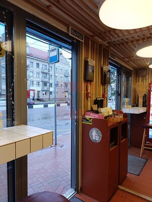 Продам коммерческое помещение 10,5 м2, Театральная ул, 30а-30в, Калининград г