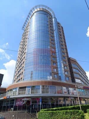 Продам коммерческое помещение 772,1 м2, 1812 года ул, 126, Калининград г