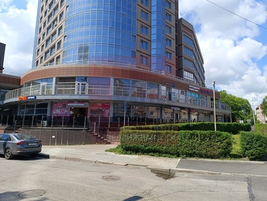 Продам коммерческое помещение 772,1 м2, 1812 года ул, 126, Калининград г