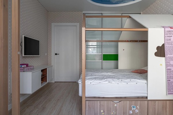 Продам трехкомнатную (3-комн.) квартиру, Фикрята Табеева ул, 5, Казань г