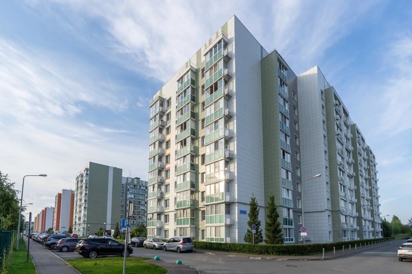 Продам трехкомнатную (3-комн.) квартиру, Фикрята Табеева ул, 5, Казань г